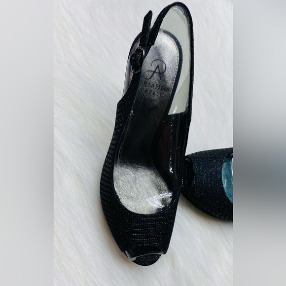 Adrianna Papell Elegant Black Lace Heels Size 8 M - Picture 3 of 6